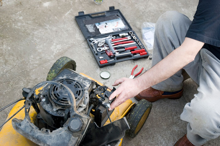 Sanders small engine outlet repair